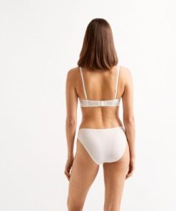 Praguevogue.shopefe99293ae 3