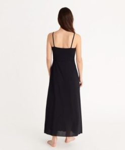 Praguevogue.shopf49b4c6238 2